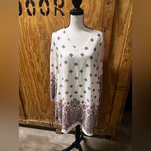 Chic Long Sleeve Dress with Purple Accents